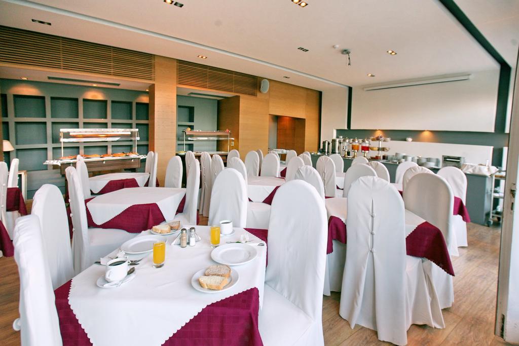 Sandy Bay Hotel Plomari ภายนอก รูปภาพ