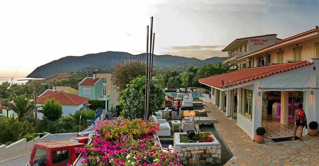 Sandy Bay Hotel Plomari ภายนอก รูปภาพ