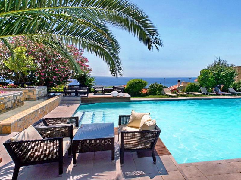 Sandy Bay Hotel Plomari ภายนอก รูปภาพ