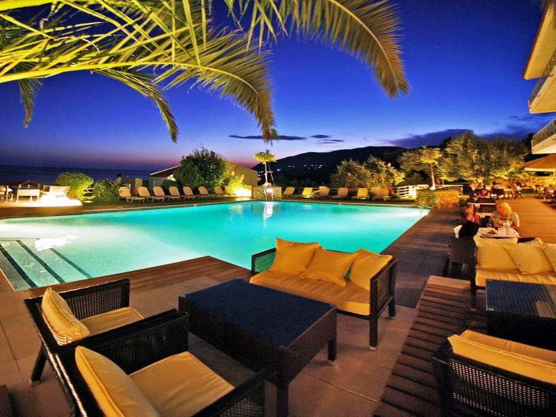 Sandy Bay Hotel Plomari ภายนอก รูปภาพ