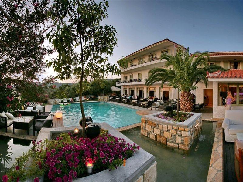 Sandy Bay Hotel Plomari ภายนอก รูปภาพ