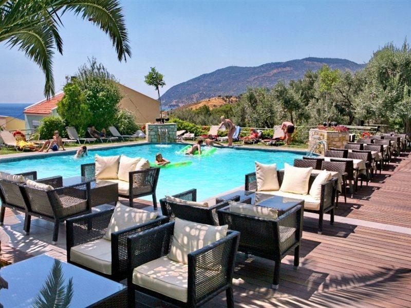 Sandy Bay Hotel Plomari ภายนอก รูปภาพ