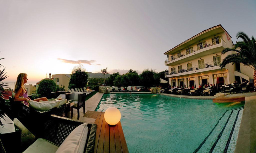 Sandy Bay Hotel Plomari ภายนอก รูปภาพ